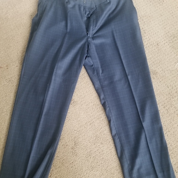 Jos A Bank Suit - Picture 3 of 3